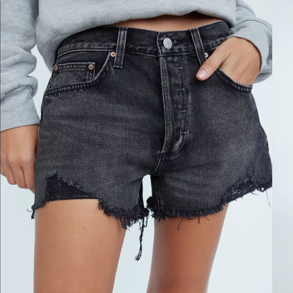 ARITZIA Denim Forum Ex Boyfriend Short